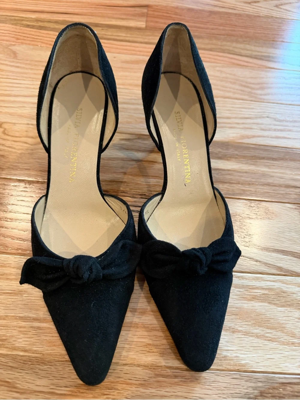 Silvia Fiorentina Black Pointed-Toe D'Orsay Pumps with Knot Accent - Women's